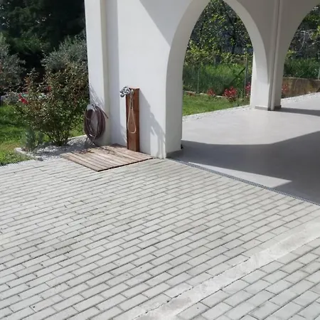 Marigeo Garden House
