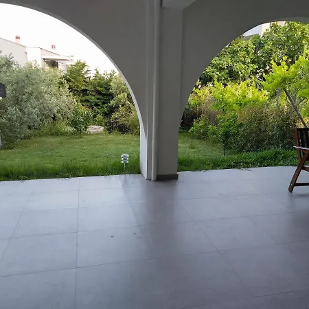 Holiday home Marigeo Garden House